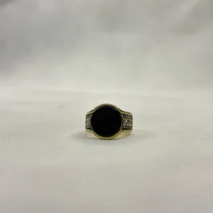 black-stone-royal-gold-ring